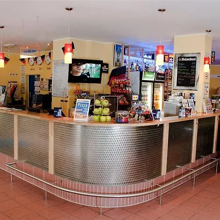 科隆诺伊马克特a&o经济型连锁酒店