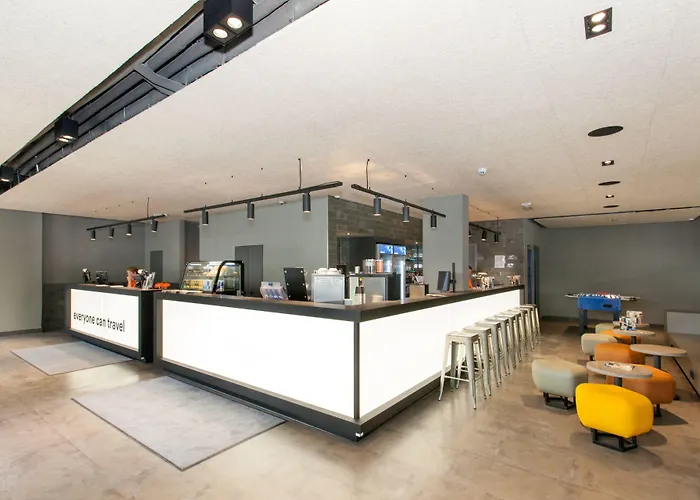 Otel A&o Neumarkt 2*