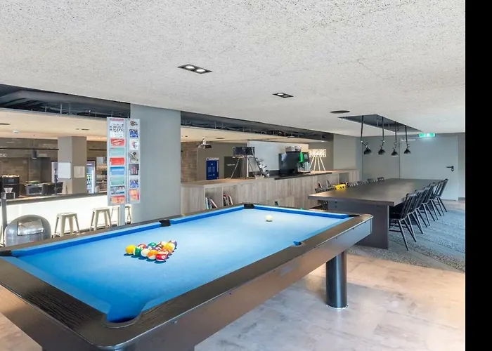 A&o Neumarkt Otel 2*