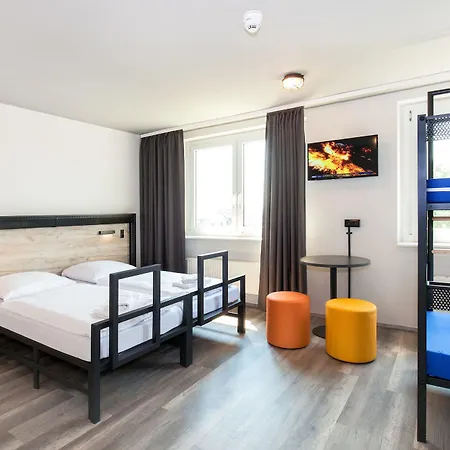Hotel A&o Neumarkt 2*