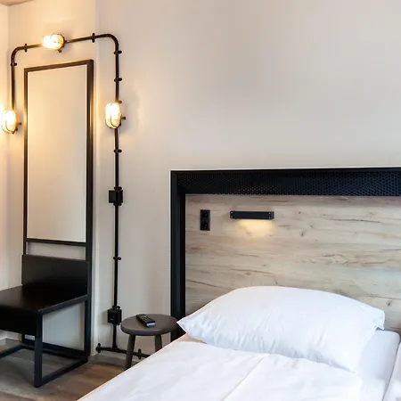 A&o ノイマルクト 2*