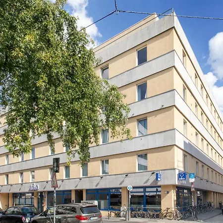 Hotel A&o Neumarkt 2*
